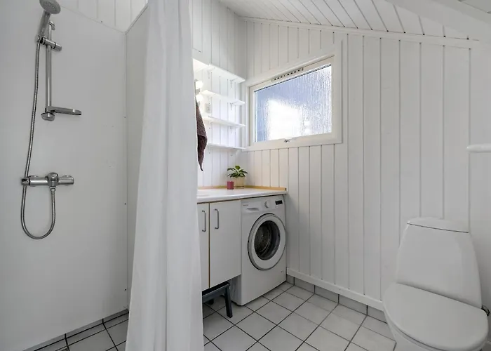 Stunning In Sjaellands Odde * Yderby